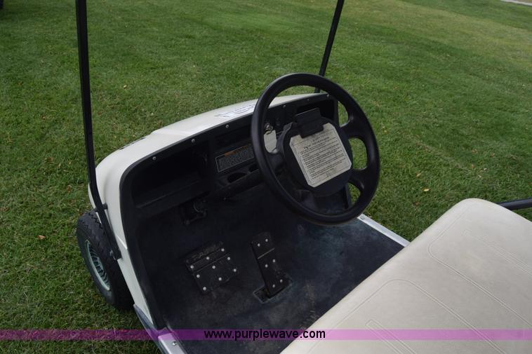 image for item J8054 Ez-go H302 golf cart