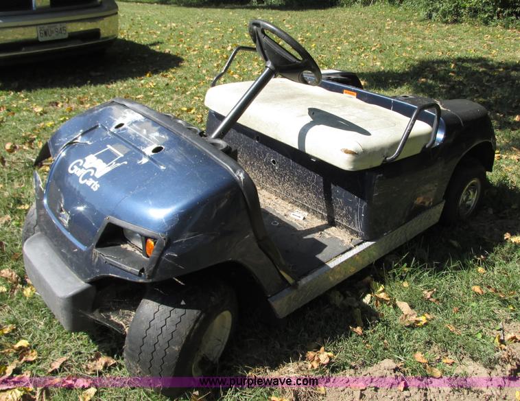 image for item J8710 Yamaha golf cart