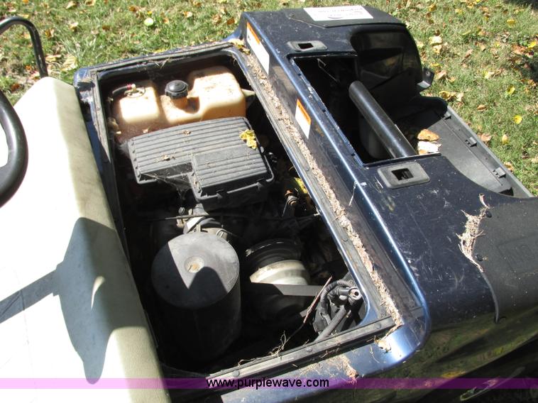 image for item J8710 Yamaha golf cart