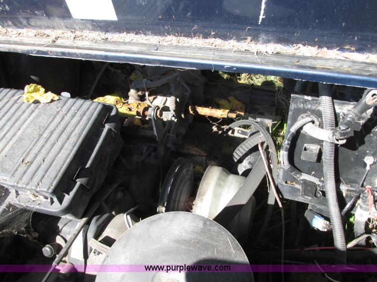 image for item J8710 Yamaha golf cart