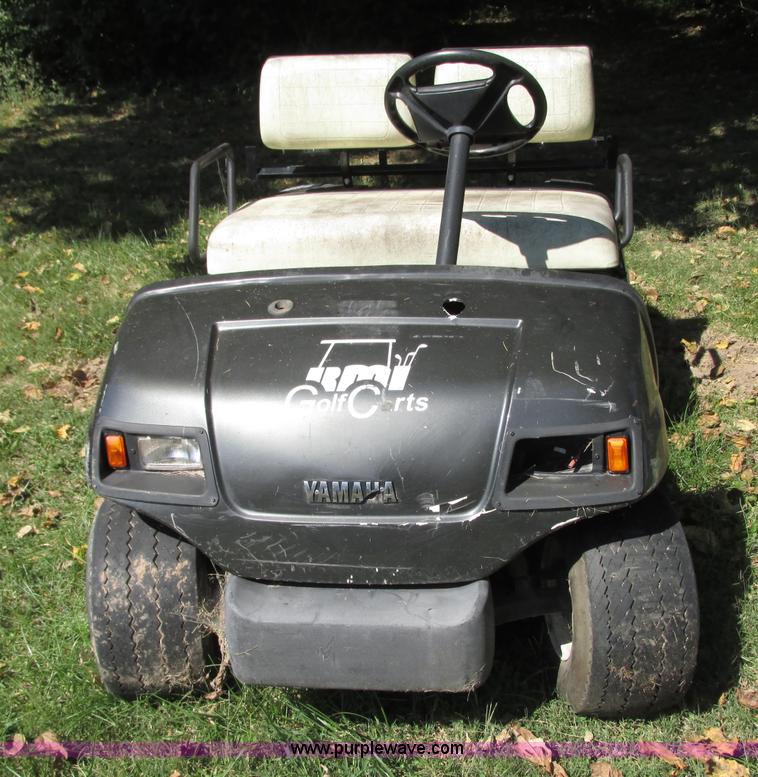 image for item J8711 Yamaha golf cart