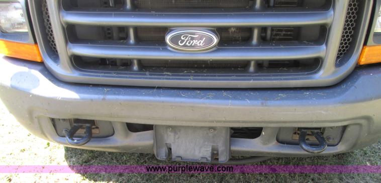 image for item J8713 2000 Ford F350 Super Duty service truck