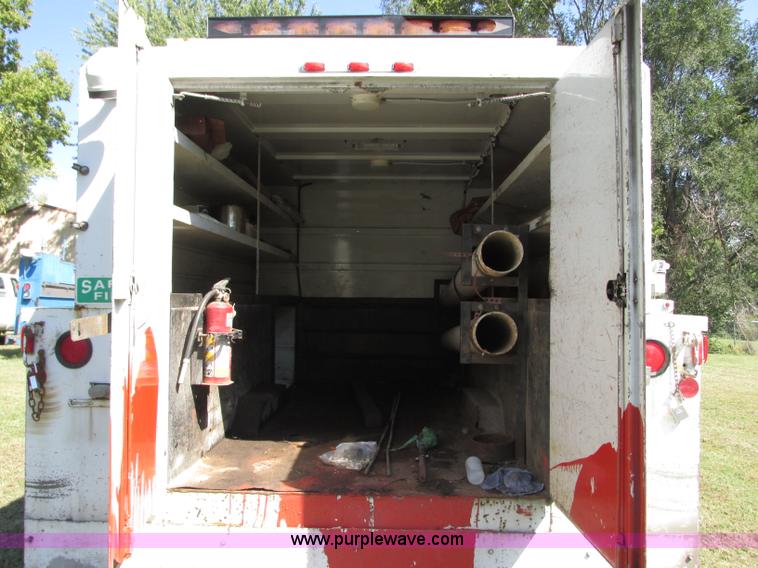 image for item J8713 2000 Ford F350 Super Duty service truck