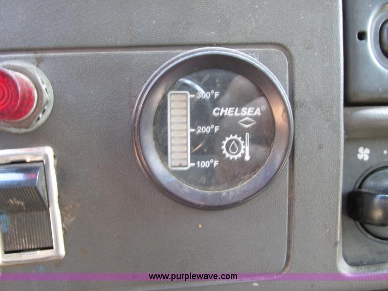 image for item J8713 2000 Ford F350 Super Duty service truck