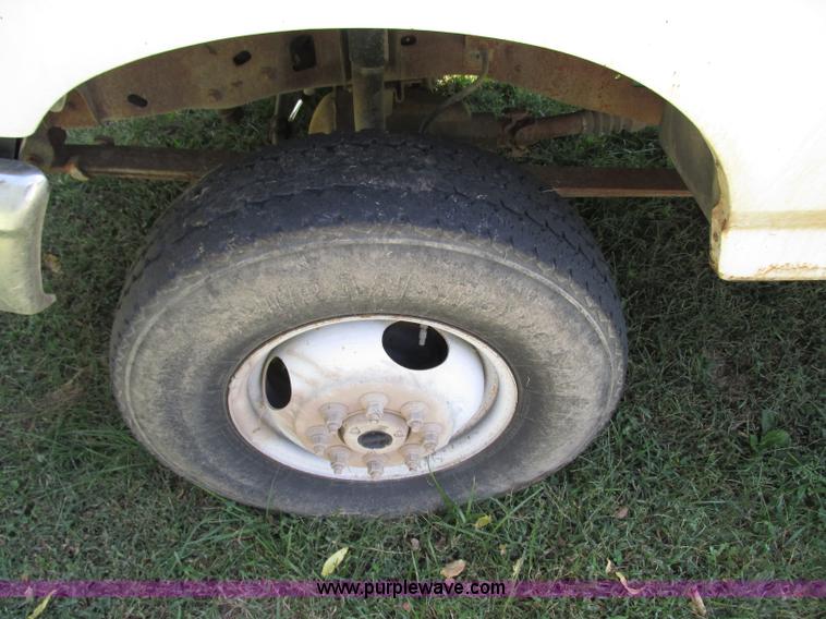 image for item J8714 1997 Ford F350 XL service truck