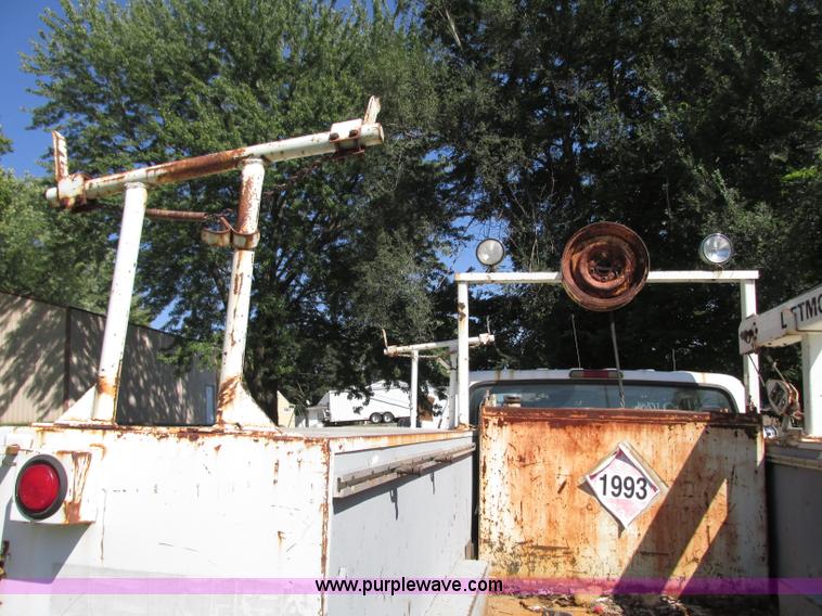 image for item J8714 1997 Ford F350 XL service truck