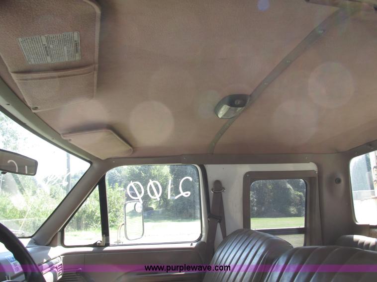 image for item J8714 1997 Ford F350 XL service truck