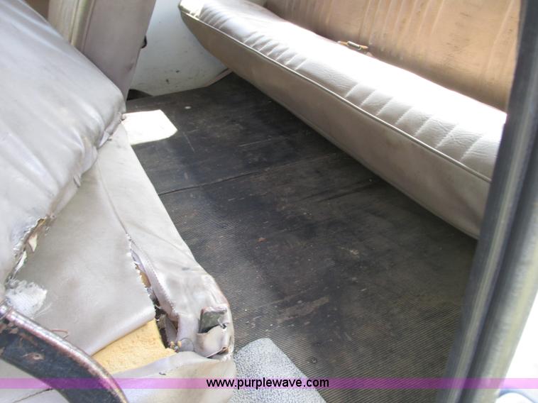 image for item J8714 1997 Ford F350 XL service truck