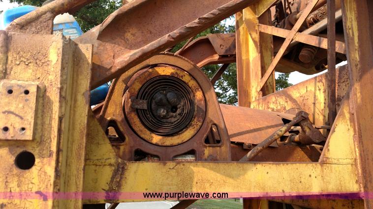 image for item K1124 Caterpillar D4 track loader