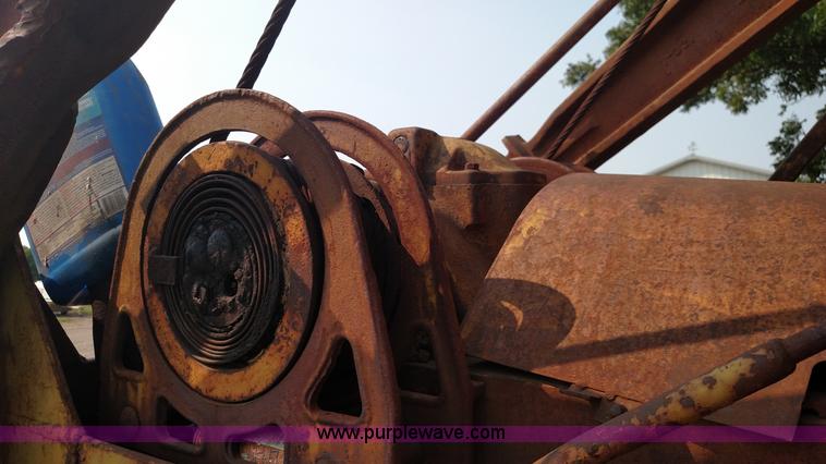 image for item K1124 Caterpillar D4 track loader