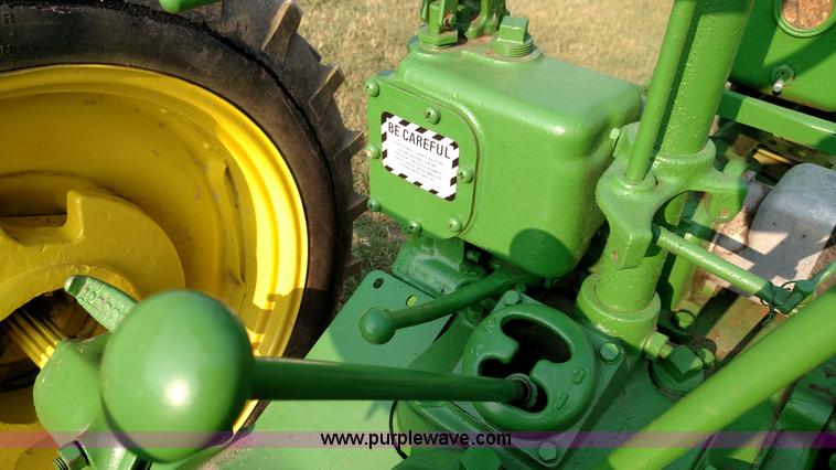 image for item K1134 John Deere H tractor