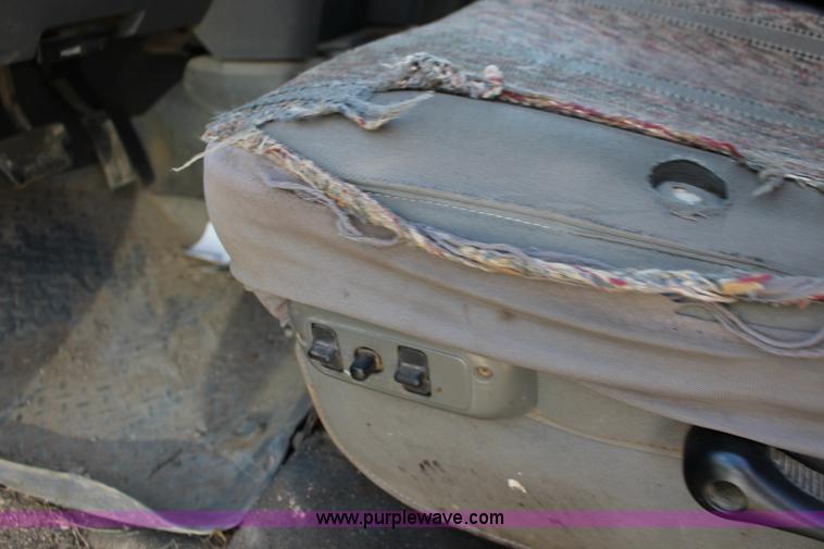 image for item K1158 2007 Dodge Ram 1500 Mega Cab pickup truck