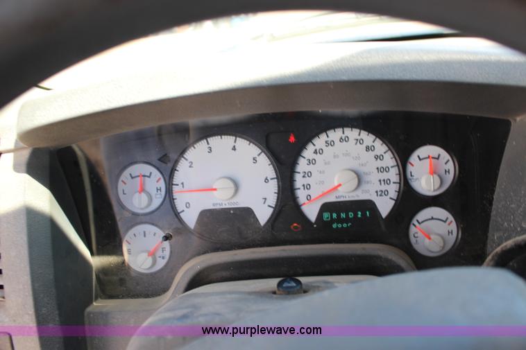 image for item K1158 2007 Dodge Ram 1500 Mega Cab pickup truck