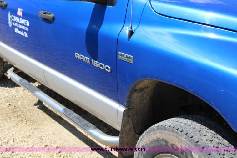 image for item K1158 2007 Dodge Ram 1500 Mega Cab pickup truck