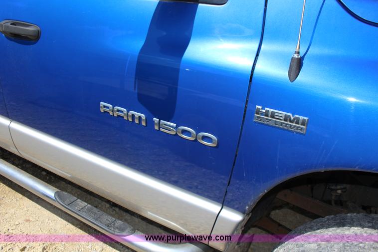 image for item K1158 2007 Dodge Ram 1500 Mega Cab pickup truck