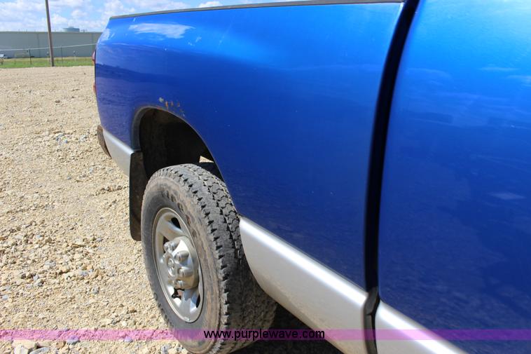 image for item K1158 2007 Dodge Ram 1500 Mega Cab pickup truck