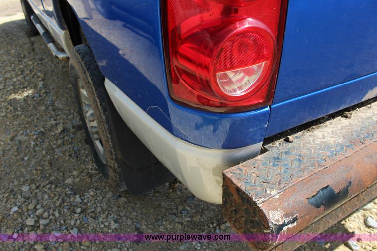 image for item K1158 2007 Dodge Ram 1500 Mega Cab pickup truck