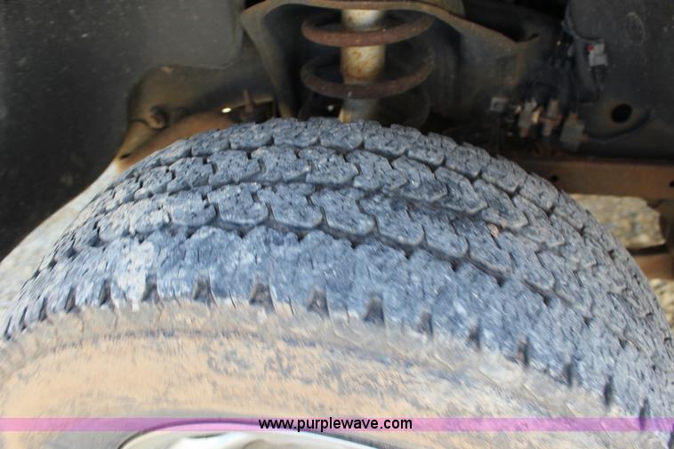 image for item K1158 2007 Dodge Ram 1500 Mega Cab pickup truck