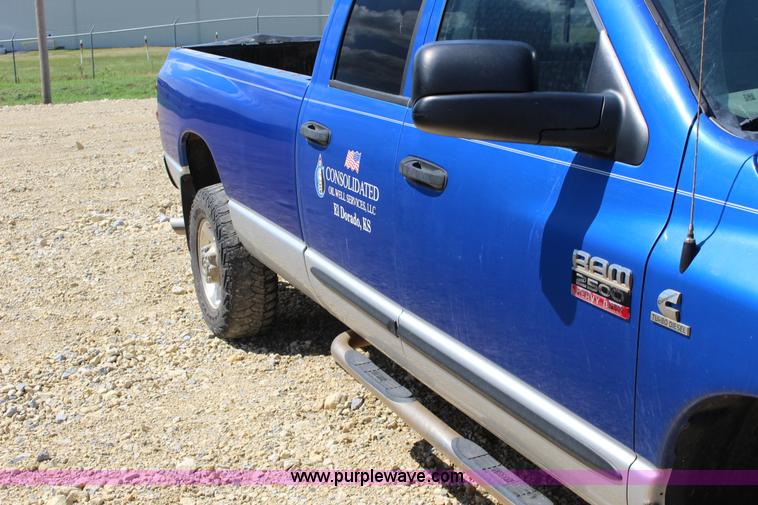 image for item K1159 2007 Dodge Ram 2500 Quad Cab pickup truck