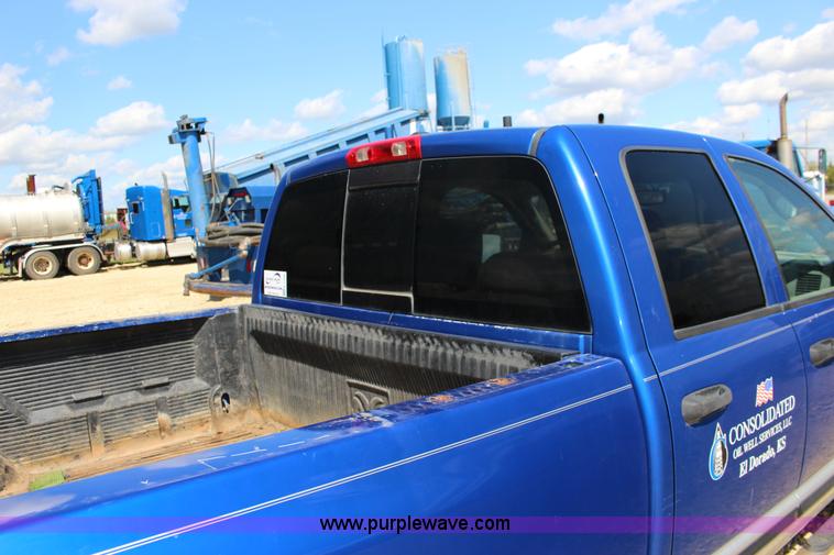 image for item K1159 2007 Dodge Ram 2500 Quad Cab pickup truck