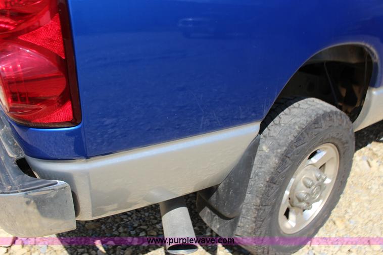 image for item K1159 2007 Dodge Ram 2500 Quad Cab pickup truck