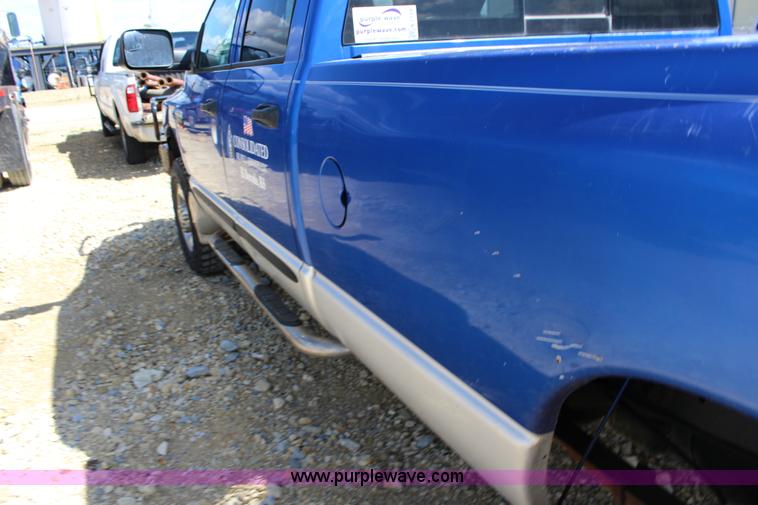 image for item K1159 2007 Dodge Ram 2500 Quad Cab pickup truck