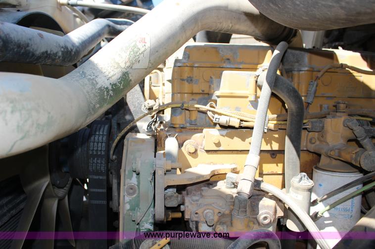 image for item K1160 1998 Ford AT9513 Aeromax 113 cab and chassis