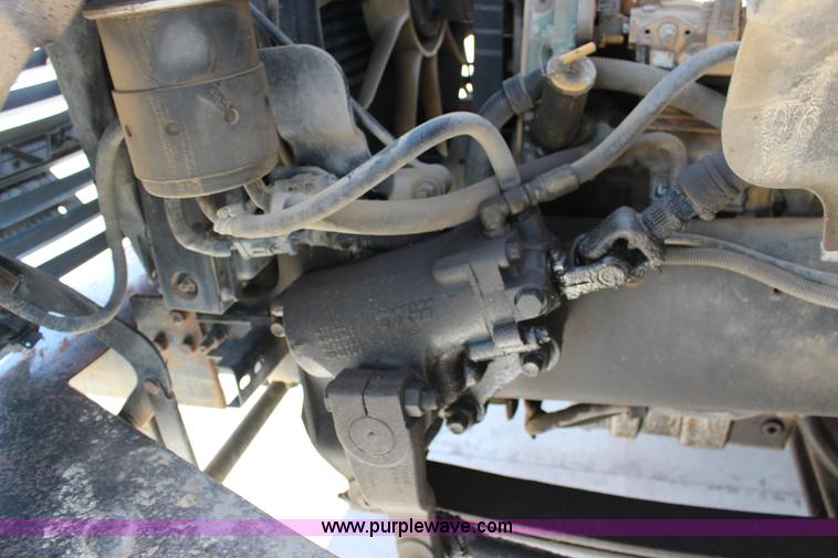 image for item K1160 1998 Ford AT9513 Aeromax 113 cab and chassis