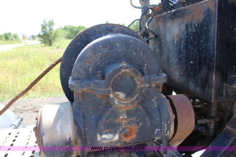 image for item K1160 1998 Ford AT9513 Aeromax 113 cab and chassis