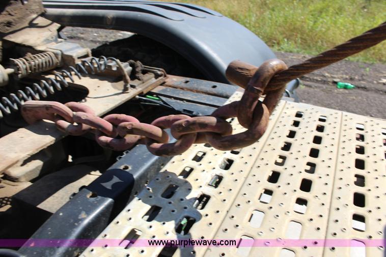 image for item K1160 1998 Ford AT9513 Aeromax 113 cab and chassis