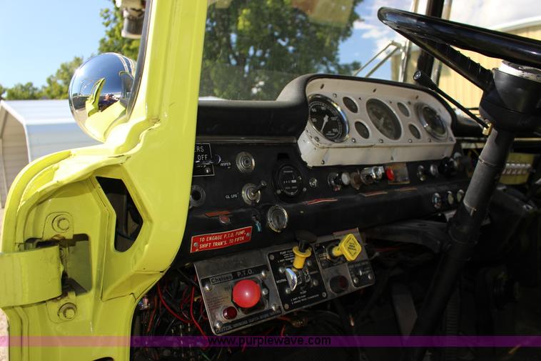 image for item K1177 1974 Ford 8000 ladder fire truck