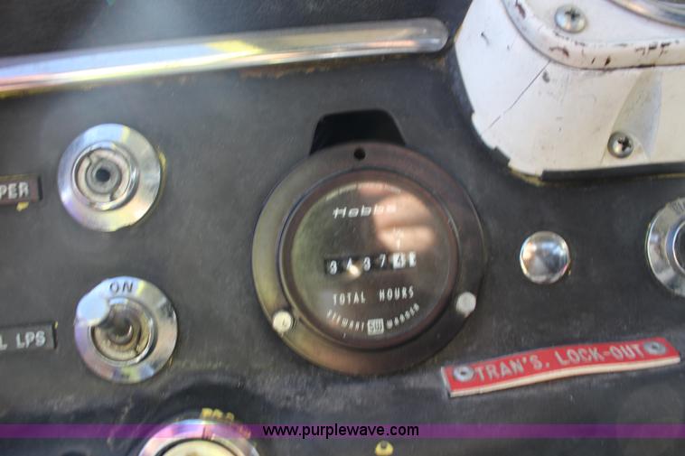 image for item K1177 1974 Ford 8000 ladder fire truck