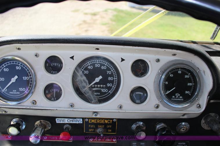 image for item K1177 1974 Ford 8000 ladder fire truck