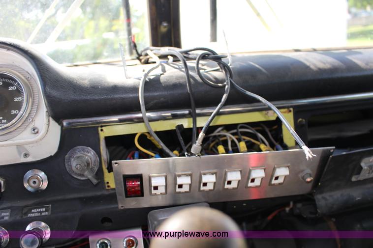 image for item K1177 1974 Ford 8000 ladder fire truck