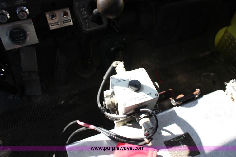 image for item K1177 1974 Ford 8000 ladder fire truck