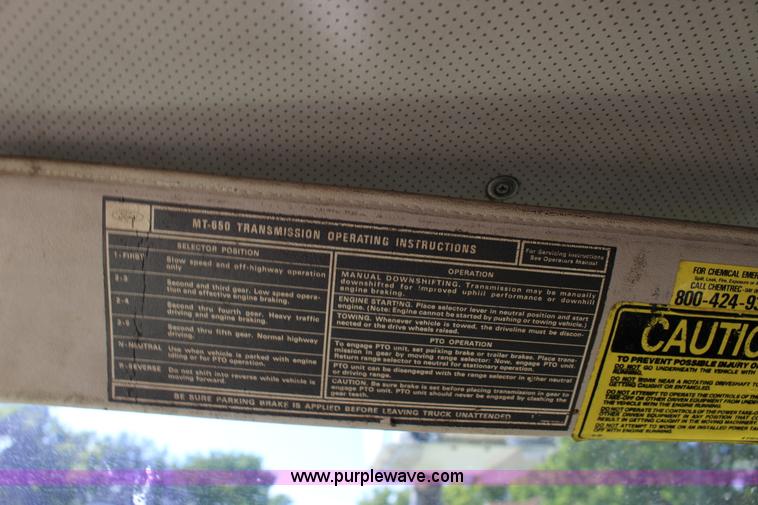 image for item K1177 1974 Ford 8000 ladder fire truck