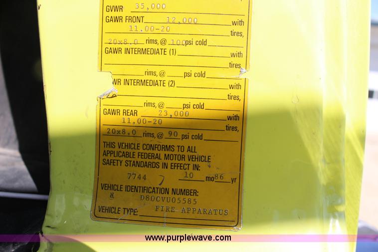 image for item K1177 1974 Ford 8000 ladder fire truck