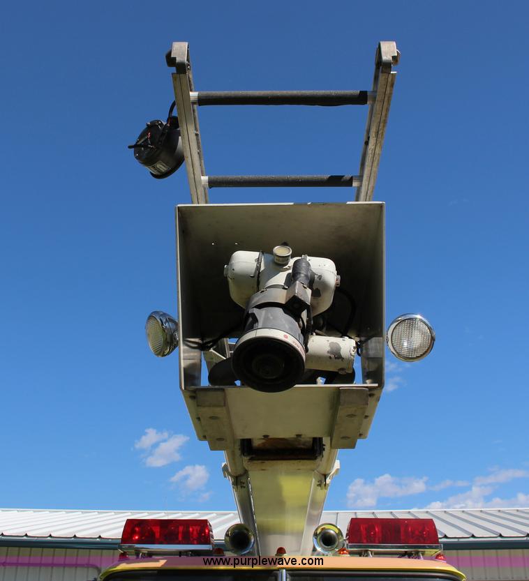 image for item K1177 1974 Ford 8000 ladder fire truck