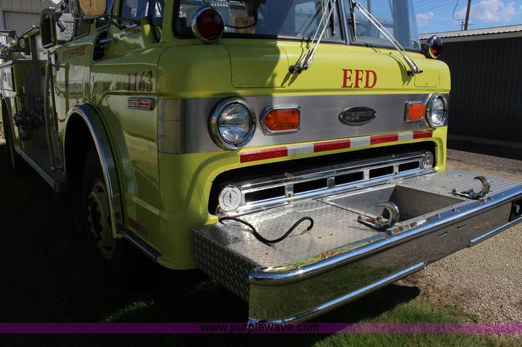 image for item K1177 1974 Ford 8000 ladder fire truck