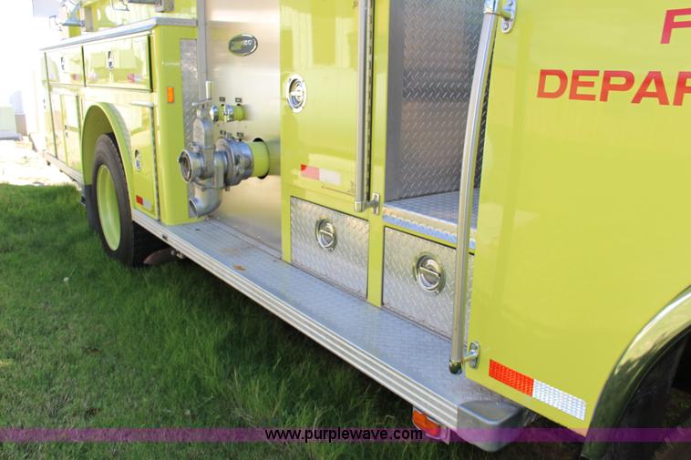 image for item K1177 1974 Ford 8000 ladder fire truck
