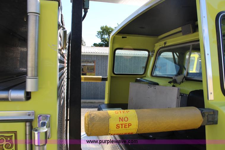 image for item K1177 1974 Ford 8000 ladder fire truck