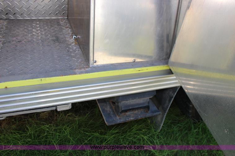 image for item K1177 1974 Ford 8000 ladder fire truck