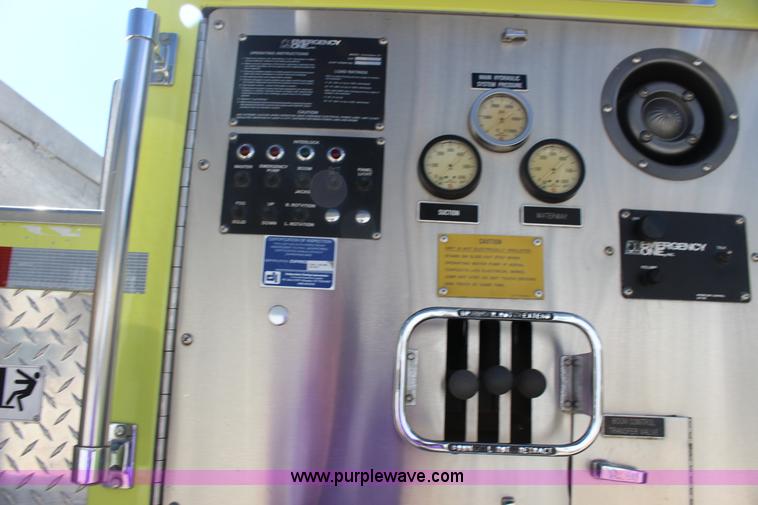 image for item K1177 1974 Ford 8000 ladder fire truck