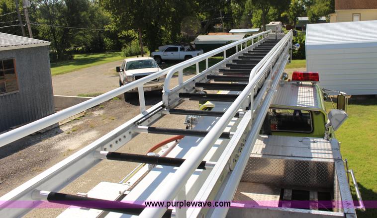 image for item K1177 1974 Ford 8000 ladder fire truck