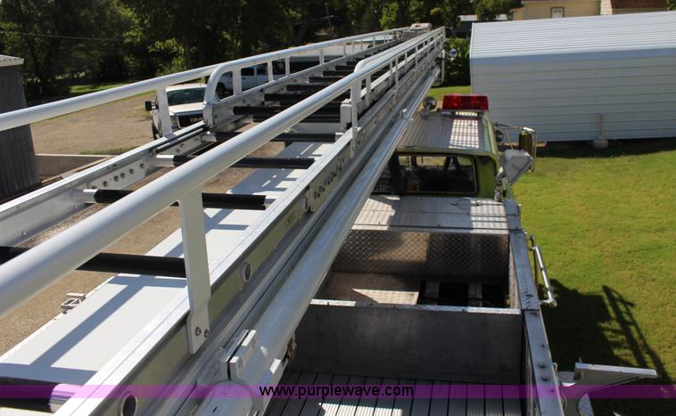 image for item K1177 1974 Ford 8000 ladder fire truck