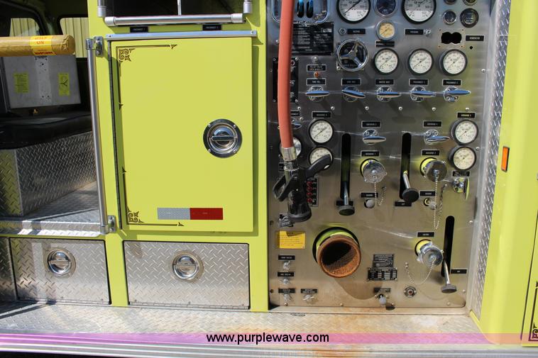 image for item K1177 1974 Ford 8000 ladder fire truck