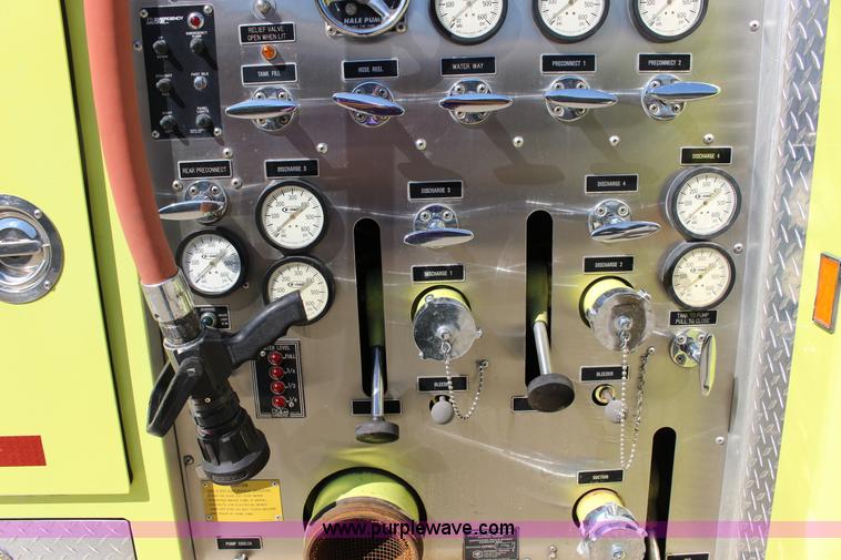 image for item K1177 1974 Ford 8000 ladder fire truck