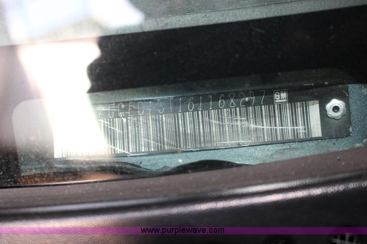 image for item K1178 2006 Chevrolet Silverado 1500 Crew Cab pickup truck