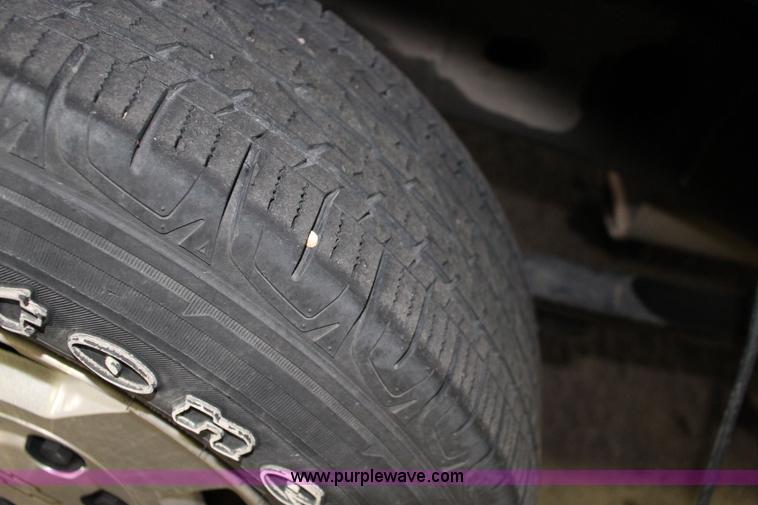 image for item K1178 2006 Chevrolet Silverado 1500 Crew Cab pickup truck