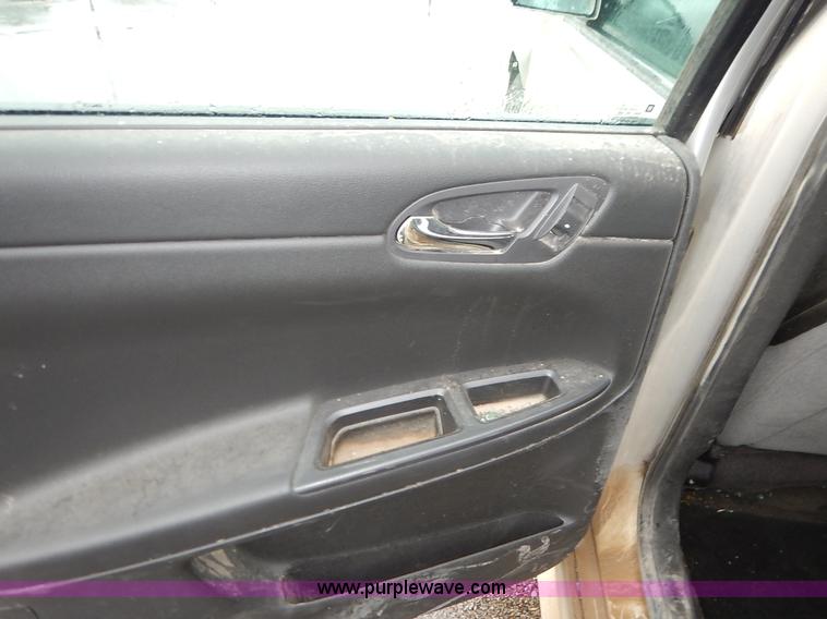 image for item K1658 2009 Chevrolet Impala LS
